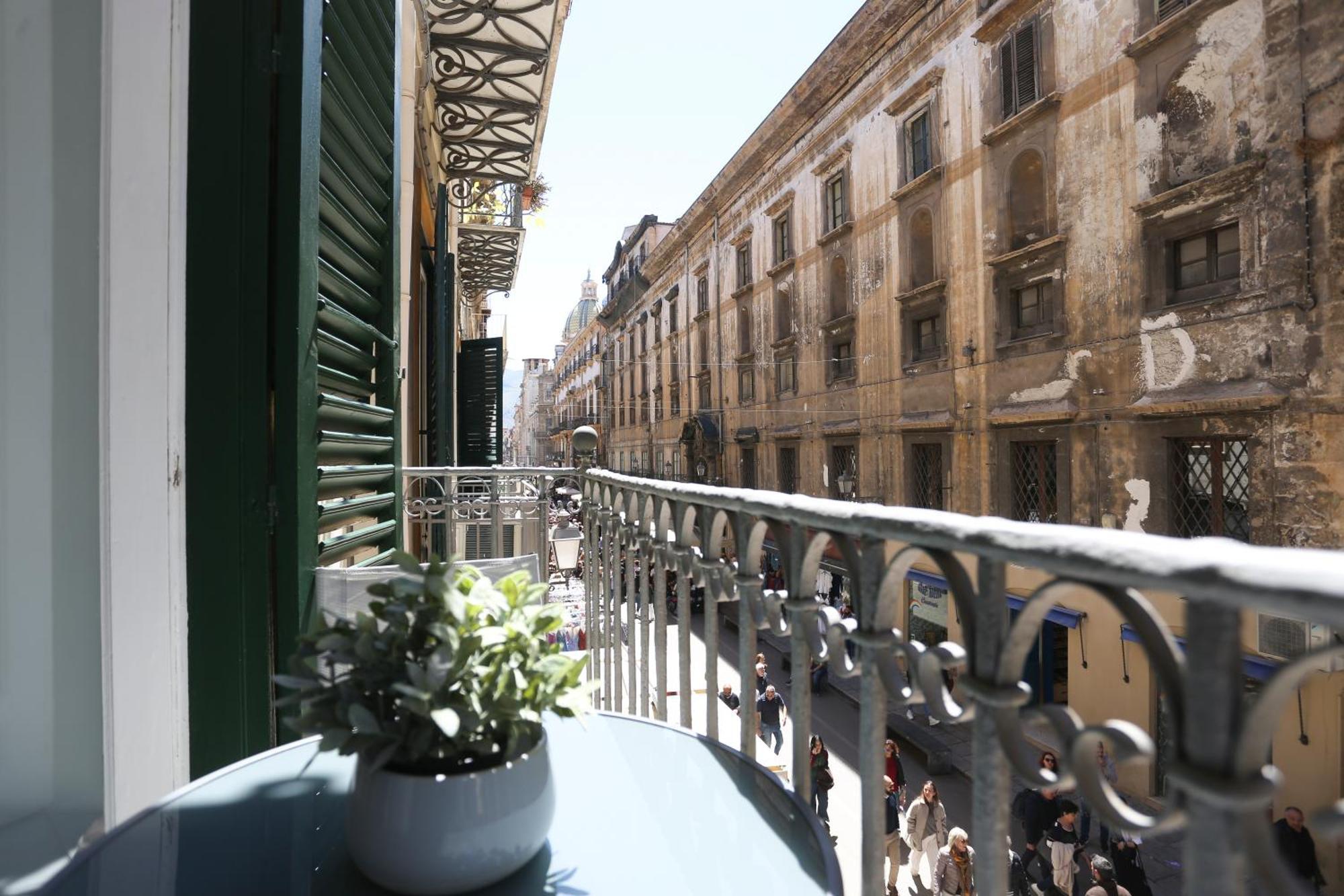 Maqueda View Apartment Palermo Exterior photo