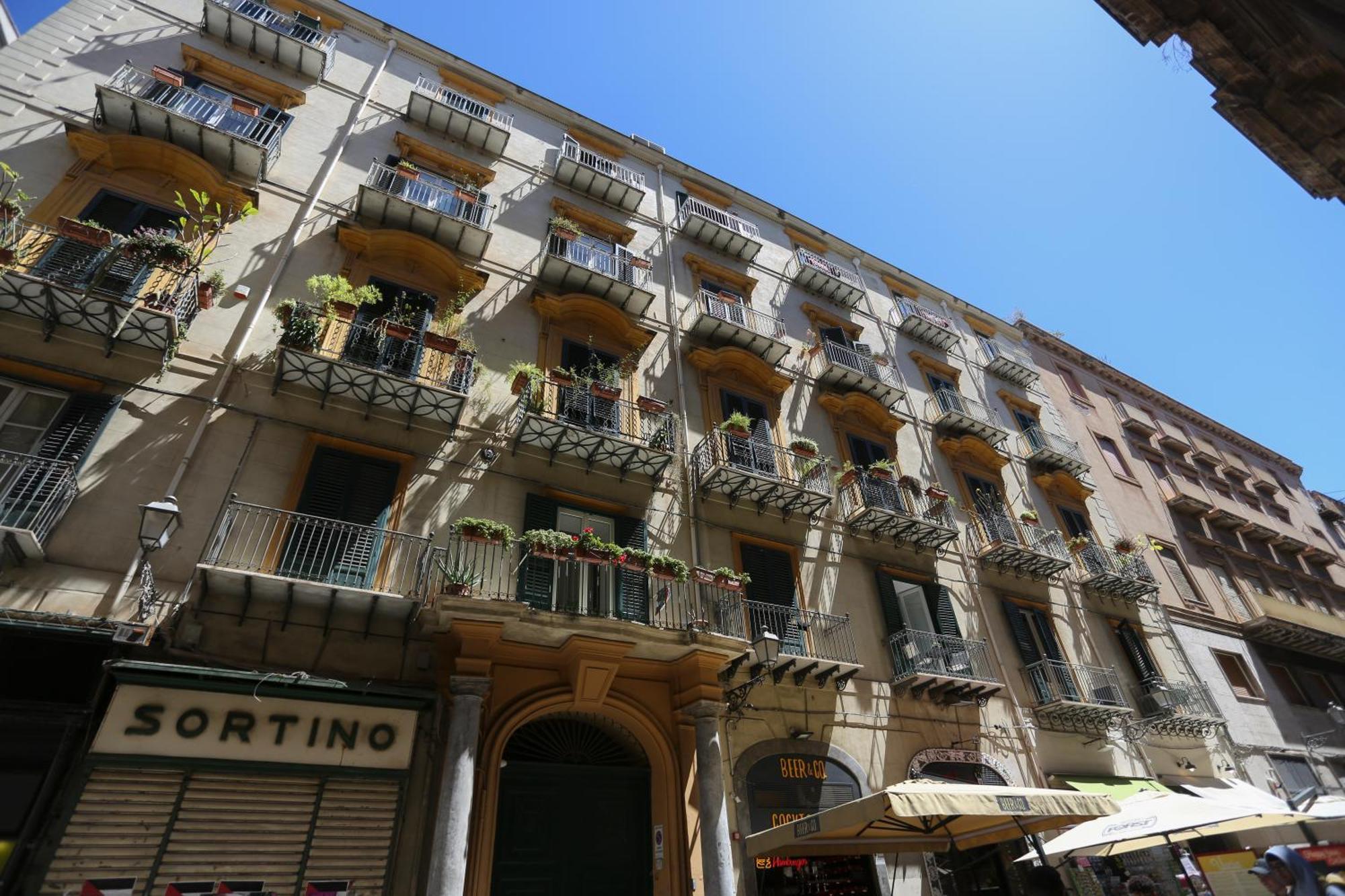 Maqueda View Apartment Palermo Exterior photo